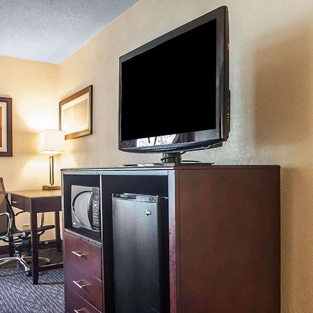 Comfort Inn Feasterville - Trevose Exterior photo