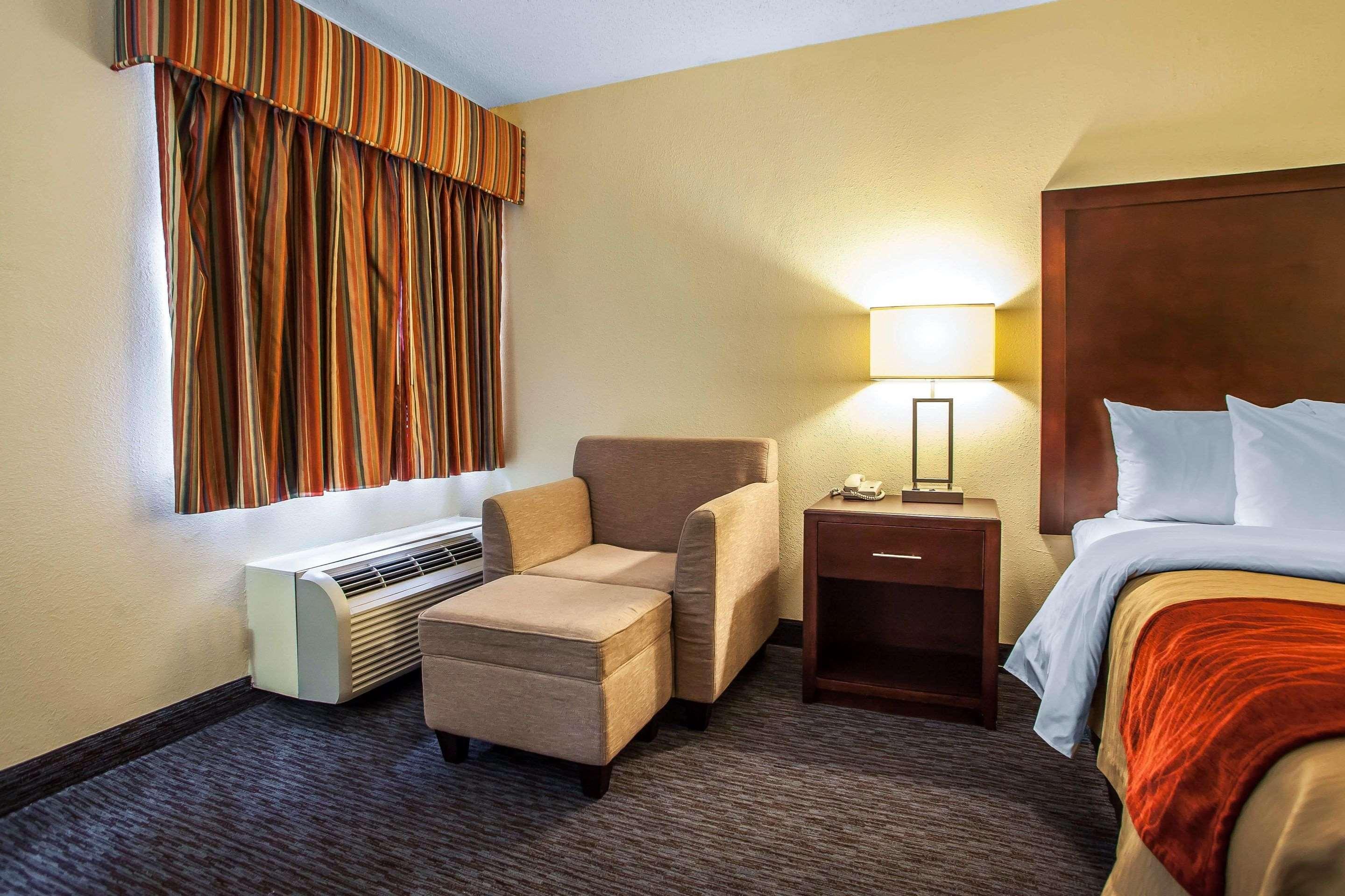 Comfort Inn Feasterville - Trevose Exterior photo
